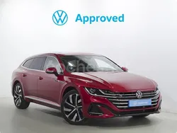 Rojo Usado 2023 VW Arteon R-line Familiar | 40.900 € (Precio justo)