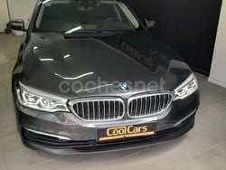 Gris / plata Usado 2020 BMW 520 Comfort Edition Berlina | 44.900 €
