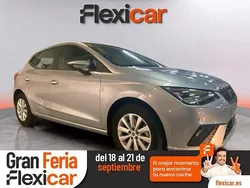 Gris / plata Usado 2023 Seat Ibiza Style Berlina | 16.490 € (Precio justo)