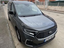 Gris / plata Usado 2023 Ford Grand Tourneo Connect Titanium Monovolumen | 25.500 € (Precio justo)