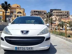 Blanco Usado 2009 Peugeot 207 Berlina | 2950 € (Precio justo)