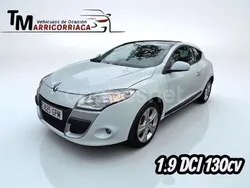 Blanco Usado 2009 Renault Mégane III Privilege Berlina | 5990 € (Precio justo)