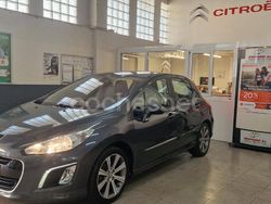 Gris / plata Usado 2013 Peugeot 308 Allure Berlina | 9300 € (Precio justo)