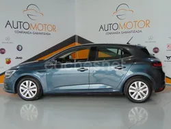 Gris / plata Usado 2021 Renault Mégane IV Intens Berlina | 14.900 € (Precio justo)