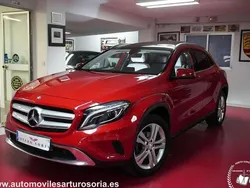 Rojo Usado 2017 Mercedes GLA200 Urban SUV | 20.000 € (Precio justo)