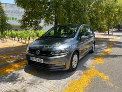 Gris / plata Usado 2018 VW Touran Edition Monovolumen | 16.000 € (Precio justo)