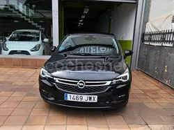 Negro Usado 2017 Opel Astra Elegance Berlina | 11.990 € (Un poco caro)