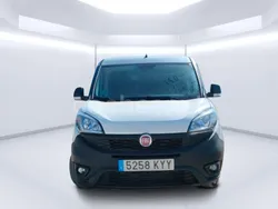 Blanco Usado 2019 Fiat Doblò Pop Monovolumen | 9950 € (Un poco caro)