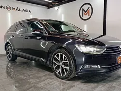 Negro Usado 2015 VW Passat Advance Familiar | 11.500 € (Precio justo)