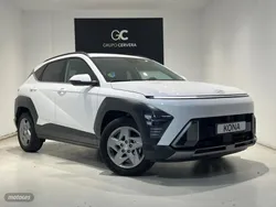 Atlas white Usado 2024 Hyundai Kona SUV | 26.990 €