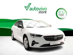 Blanco Usado 2022 Opel Insignia Business Berlina | 21.900 € (Caro)