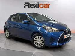 Azul Usado 2016 Toyota Yaris Active Berlina | 8890 € (Super precio)