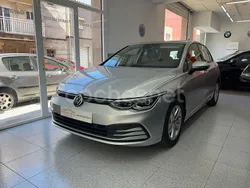 Gris / plata Usado 2023 VW Golf VIII Life Berlina | 23.900 € (Buen precio)