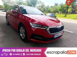 Rojo Usado 2021 Skoda Octavia Ambition Berlina | 13.300 € (Super precio)