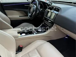 Azul Usado 2016 Jaguar XE Portfolio Berlina | 14.000 € (Precio justo)