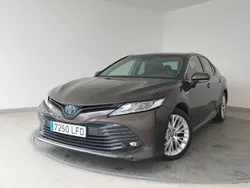 Marrón Usado 2020 Toyota Camry Advance Berlina | 22.450 € (Precio justo)