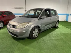 Gris / plata Usado 2004 Renault Scénic II Authentique Monovolumen | 1950 € (Precio justo)