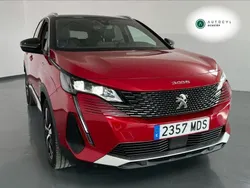 Rojo Usado 2023 Peugeot e-3008 GTi SUV | 27.990 €