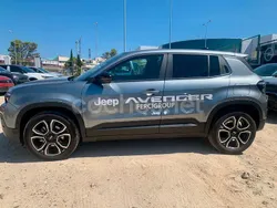 Gris / plata Nuevo 2024 Jeep Avenger Summit SUV | 27.490 € (Precio justo)