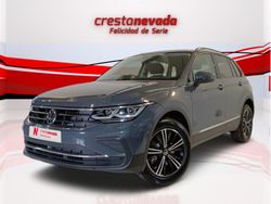 Gris Usado 2023 VW Tiguan Life SUV | 38.691 € (Caro)