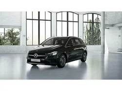 Negro Nuevo 2025 Mercedes B200 Monovolumen | 42.400 € (Un poco caro)