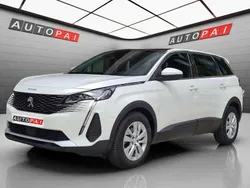 Blanco Usado 2021 Peugeot 5008 Active Monovolumen | 18.900 € (Buen precio)