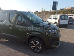 Blanco Usado 2024 Peugeot Rifter GT Monovolumen | 31.500 €