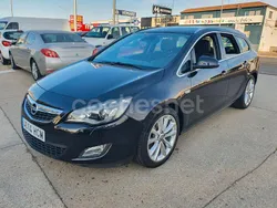 Negro Usado 2011 Opel Astra Cosmo ST Familiar | 7200 € (Un poco caro)