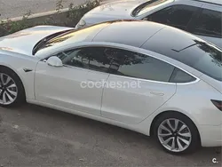 Eléctrico Usado 2020 Tesla Model 3 Berlina | 26.500 € (Buen precio)