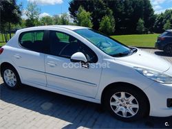 Blanco Usado 2013 Peugeot 207 Berlina | 4400 € (Precio justo)