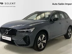 Gris Usado 2023 Volvo XC60 Plus SUV | 63.900 €