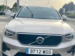 Beige Usado 2024 Volvo XC40 Core SUV | 34.000 € (Buen precio)