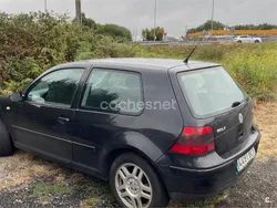 Negro Usado 2001 VW Golf IV Berlina | 1500 € (Super precio)