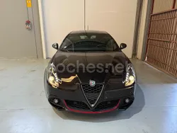 Granate Usado 2017 Alfa Romeo Giulietta Utilitario | 15.900 € (Caro)