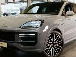 Gris Usado 2024 Porsche Cayenne Turbo SUV | 189.900 € (Un poco caro)