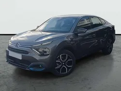 Gris Usado 2023 Citroën e-C4 Feel Berlina | 15.790 €