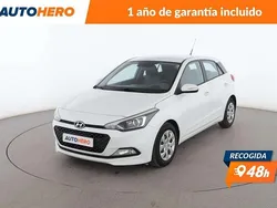 Blanco Usado 2015 Hyundai i20 Berlina | 9299 € (Precio justo)