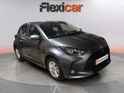 Gris Usado 2024 Toyota Yaris Edition Berlina | 16.990 € (Buen precio)