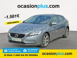 Gris / plata Usado 2018 Volvo V40 Kinetic Familiar | 17.400 € (Precio justo)