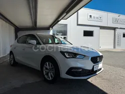 Blanco Nuevo 2024 Seat Leon Style Berlina | 23.900 € (Un poco caro)