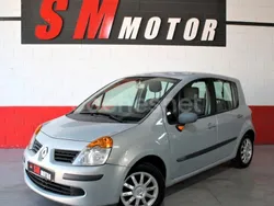 Gris / plata Usado 2005 Renault Modus Dynamique Monovolumen | 3990 €