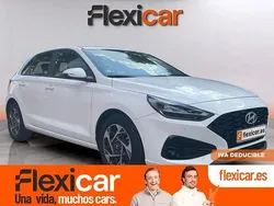 Blanco Usado 2024 Hyundai i30 Berlina | 20.690 € (Precio justo)