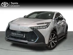 Gris / plata Usado 2024 Toyota C-HR Advance SUV | 34.500 € (Caro)