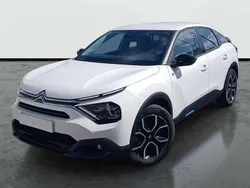 Blanco Usado 2023 Citroën e-C4 Feel Berlina | 18.790 € (Precio justo)