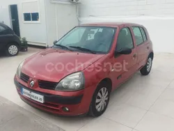 Granate Usado 2003 Renault Clio II Expression Berlina | 2990 € (Precio justo)