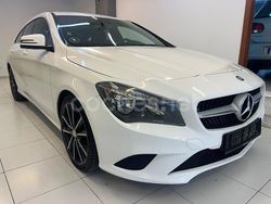 Blanco Usado 2016 Mercedes CLA200 Shooting Brake Familiar | 19.000 € (Caro)