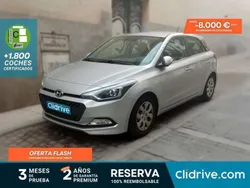 Gris Usado 2015 Hyundai i20 Berlina | 8590 € (Precio justo)