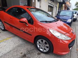 Rojo Usado 2007 Peugeot 207 CC Sport Descapotable | 7990 €