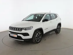 Blanco Usado 2024 Jeep Compass Altitude SUV | 26.999 € (Precio justo)