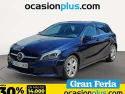 Azul Usado 2017 Mercedes A180 Utilitario | 19.590 € (Un poco caro)